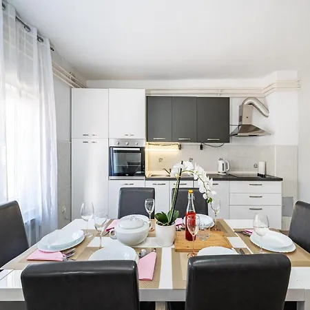 Vesna Lux Villa Zára