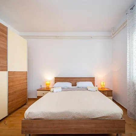 Vesna Lux Villa *