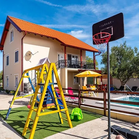 Vesna Lux * Zadar