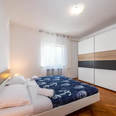 Vesna Lux Villa